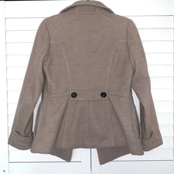 H&M Button Down Coat - Picture 10 of 10